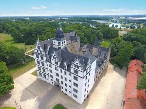 Schloss Wolfsburg